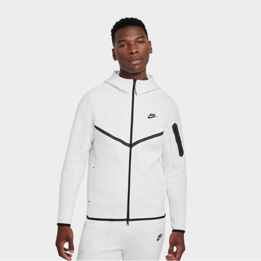 NWT Nike Sportswear Tech Fleece 2-piece Hoodie/Joggers - Birch Heather/Black